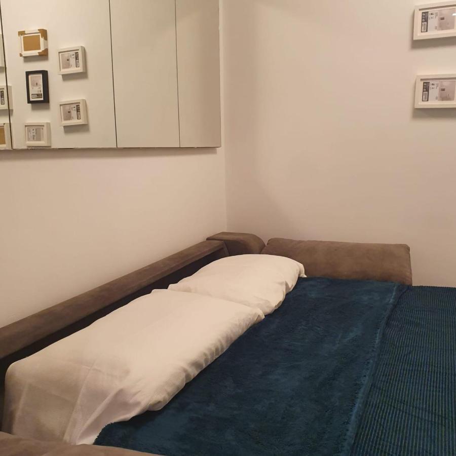 Studio Or With Private Bathroom Or With Shared Bathroom Appartamento Barcellona