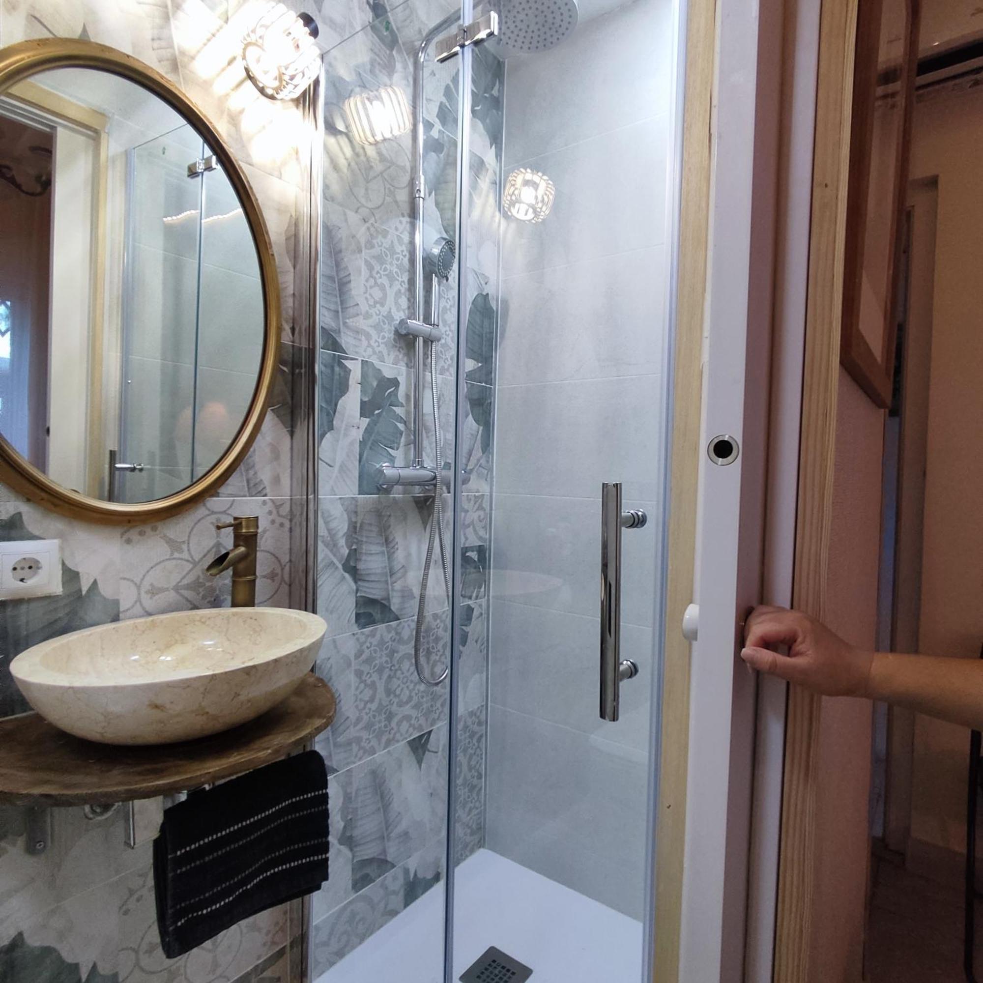 Studio Or With Private Bathroom Or With Shared Bathroom * Barcellona