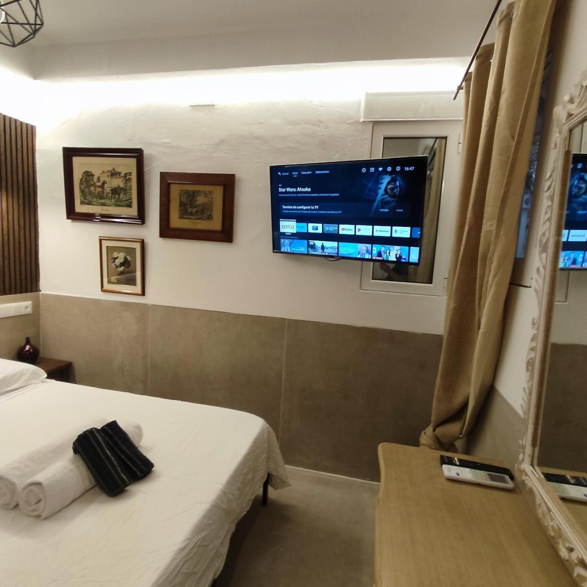 Studio Or With Private Bathroom Or With Shared Bathroom * Barcellona